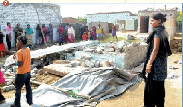 ଶାନ୍ତିକଲୋନୀରେ ଭଙ୍ଗାହେଲା ୫ ବେଆଇନ ଘର:ବସ୍ତିବାସୀ-ଆର୍‌ପିଏଫ୍‌ ଯବାନ ମୁହାଁମୁହିଁ : ୨ ଆହତ