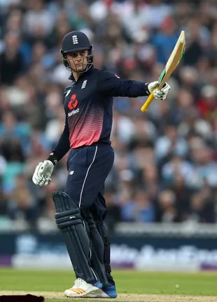 ରଏ ରୋମାଞ୍ଚ