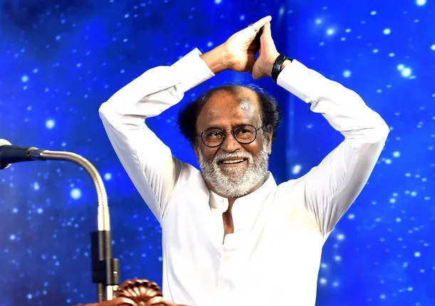 ଓ୍ଵବସାଇଟ ଓ ପାର୍ଟିର ଲୋଗୋ ଲଞ୍ଚ କଲେ ରଜନୀକାନ୍ତ