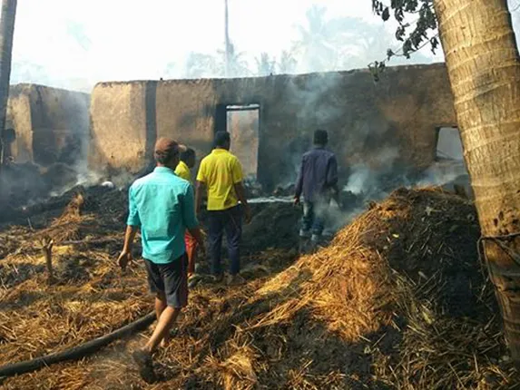 କେନ୍ଦ୍ରାପଡ଼ା: ଚାନ୍ଦପୁର ଗ୍ରାମରେ ଅଗ୍ନିକାଣ୍ଡ, ୫ ବଖରା ଭସ୍ମୀଭୂତ