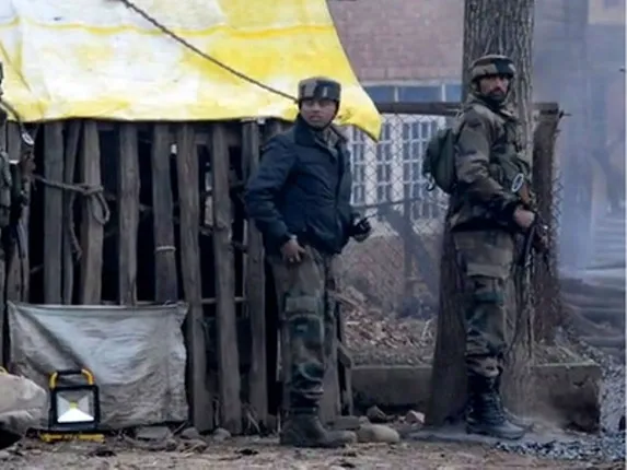 ଶୋପିଆନ୍‌ରେ ସେନାର ବିବାଦୀୟ ଗୁଳି ଚାଳନା: ସାଧାରଣ ନାଗରିକଙ୍କ ମୃତ୍ୟୁ ସଂଖ୍ୟା ୩କୁ ବୃଦ୍ଧି ପାଇଲା