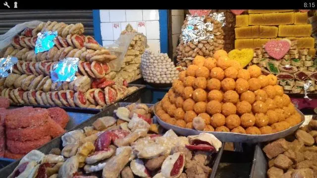 ମକର ସଂକ୍ରାନ୍ତି ପାଇଁ ବଜାରରେ ବିଭିନ୍ନ ପ୍ରକାର ମିଠାର ସମ୍ଭାର