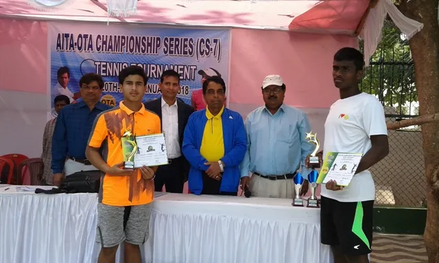 ଅଭିଷେକ ଆଇଟା ସିଏସ୍‌ ବିଜେତା