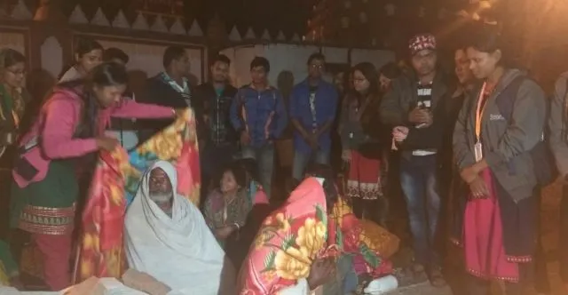 ବାସହୀନଙ୍କ ସହ କାଟିଲେ ନୂଆବର୍ଷ