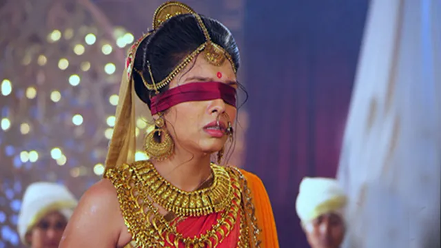 ଜାଣନ୍ତୁ କାହିଁକି ଦୃଷ୍ଟିଶକ୍ତି ଥିବା ସତ୍ୱେ ଗାନ୍ଧାରୀ ନିଜ ଆଖିରେ ବାନ୍ଧିଲେ ଅନ୍ଧପୁଟୁଳି