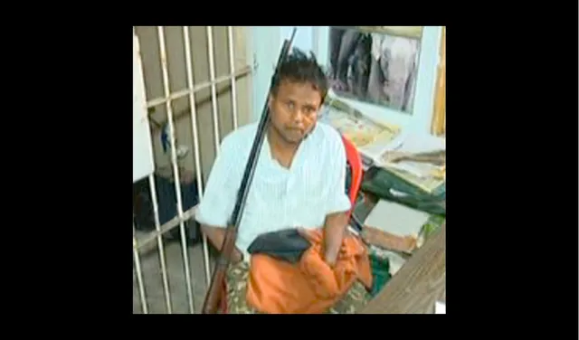 ଭୁବନେଶ୍ୱର: ବନ୍ଧୁକ ସହିତ ଶିକାରୀ ଗିରଫ