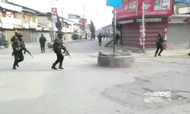 ଜମ୍ମୁ ଓ କଶ୍ମୀର:ବିସ୍ଫୋରଣରେ ୪ ପୁଲିସ ମୃତ, ୨ ଗୁରୁତର