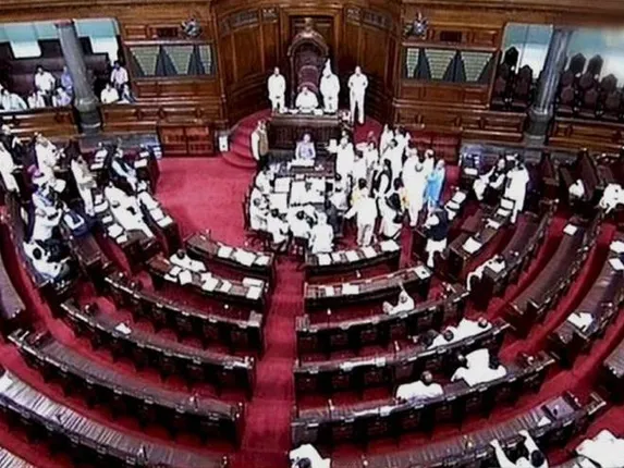 ତିନି ତଲାକ ବିଲ୍‌ ନେଇ ରାଜ୍ୟସଭାରେ ହଙ୍ଗାମା