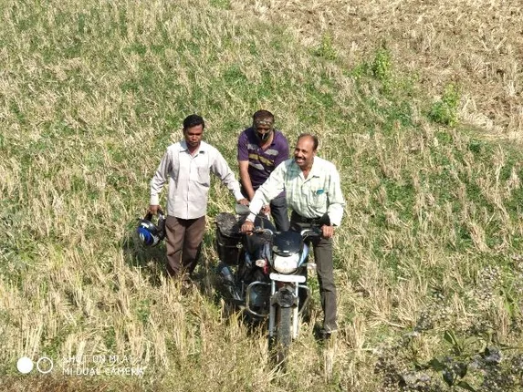 ଦୁରୁଦୁରାରେ ଚୋର-ପୁଲିସ୍‌ ଗୋଡ଼ାଗୋଡ଼ି : ବିଲ ଭିତରୁ ଚୋରା ଗାଡ଼ି ଜବତ