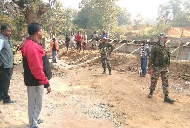 ଠିକାଦାର କ୍ୟାମ୍ପରେ ପୋଡ଼ାଜଳା