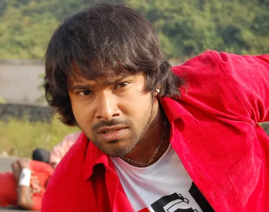 ନୂଆ ନାୟିକାଙ୍କ ସହ ରୋମାନ୍‌ସ କରୁଛନ୍ତି ସବ୍ୟସାଚୀ!