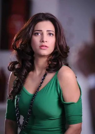 ଆଜି ହେଉଛି ଶ୍ରୁତି ହାସନଙ୍କ ଜନ୍ମଦିନ , ଜାଣନ୍ତୁ ସେ କାହିଁକି ସର୍ବଦା ଚର୍ଚ୍ଚାରେ