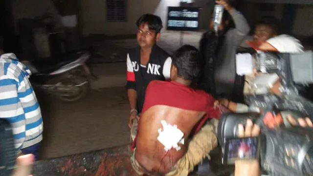 କୁକୁଡ଼ା ଲଢ଼େଇରୁ ଫେରୁଥିବା ଯୁବକଙ୍କୁ ଗୁଳି କଲେ ଦୁର୍ବୃତ୍ତ, କଟକ ସ୍ଥାନାନ୍ତର