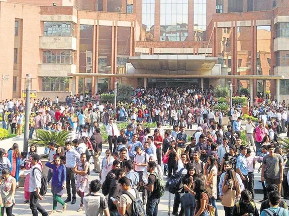 କ୍ୟାମ୍ପସ୍‌ରେ ଗଣ୍ଡଗୋଳ କଲେ ଦୃଢ଼ କାର୍ଯ୍ୟାନୁଷ୍ଠାନ