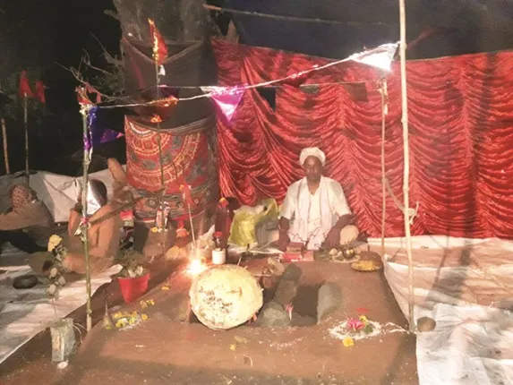 ଖଣ୍ଡଗିରି କୁମ୍ଭମେଳା ଆରମ୍ଭ :  ଗିରି ଗହ୍ଵରରେ ହୋମ ଧୂଅାଁର ମହକ