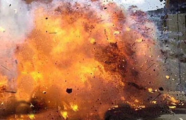 ପୋଲସରା ଗାଁରେ ବୋମାମାଡ଼