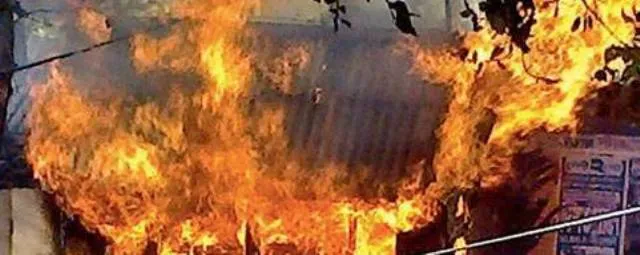 କୁତ୍ରାରେ ଗୋଷ୍ଠୀ ସଂଘର୍ଷ: ବ୍ୟାପକ ଭଙ୍ଗାରୁଜା, ପୋଡ଼ାଜଳା