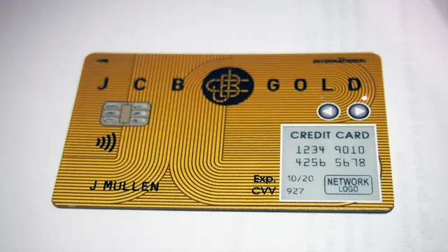 ଏହି କାର୍ଡ଼ରେ ରହିଛି ସେଲଫୋନ ଚିପ୍‌ : ଗୋଟିଏ କାର୍ଡରେ କରିପାରିବେ ୪ଟି ବ୍ୟାଙ୍କର ଆକାଉଣ୍ଟରେ କାରବାର