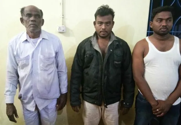 ଚୌଦ୍ୱାର ହାଉସିଙ୍ଗ୍‌ ବୋର୍ଡ କଲୋନିରୁ ଏକ କୁଇଣ୍ଟାଲ୍‌ ଗଞ୍ଜାଇ ଜବତ: ତିନି ଅଟକ