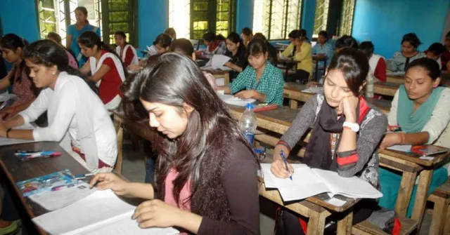 ଯୁକ୍ତ୨ ସେଲ୍ଫ ଫାଇନାନ୍ସିଂ କଲେଜରେ ଭିତ୍ତିଭୂମି ଅଭାବ : ପ୍ରାକ୍ଟିକାଲ ପରୀକ୍ଷା ପୂର୍ବରୁ ଯାଞ୍ଚ