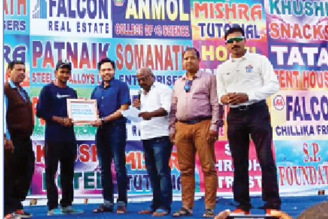 ସର୍ବଭାରତୀୟ ନିମାପଡ଼ା କପ୍‌ ଫାଇନାଲ୍‌ରେ କ୍ରାଉନ୍‌