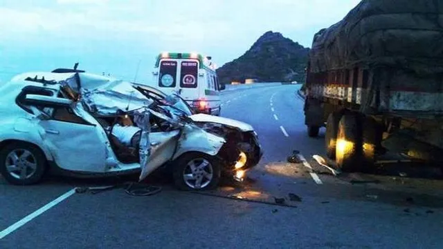 ଧରା ପଡ଼ିଲେ ପୁଲିସ ବିରୋଧରେ ‘୪୨୦’