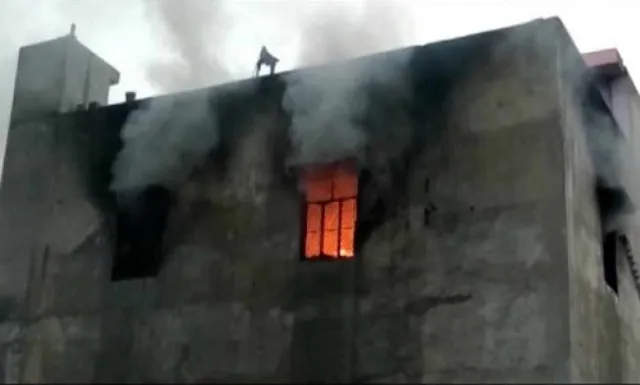 ବାଣ କାରଖାନାରେ ନିଆଁ; ୧୭ ମୃତ