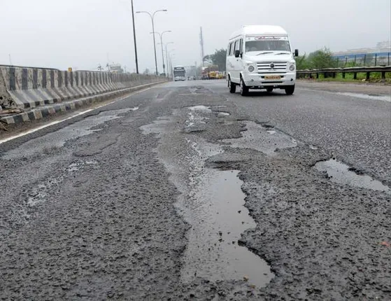 ଜାତୀୟ ରାଜପଥ ଅବସ୍ଥା ଶୋଚନୀୟ : ମରଣଯନ୍ତା କରିଦେଲେ