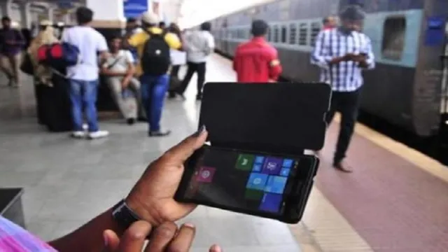 ରେଳଯାତ୍ରା ବେଳେ ଡିଜିଟାଲ ଆଧାର ପରିଚୟ ପ୍ରମାଣପତ୍ର ଭାବେ ଗ୍ରହଣୀୟ ହେବ