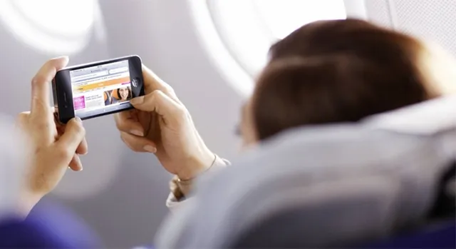 ବର୍ଷକ ମଧ୍ୟରେ ବିମାନ ମଧ୍ୟରେ ମୋବାଇଲ ଓ ଇଣ୍ଟରନେଟ ସେବା