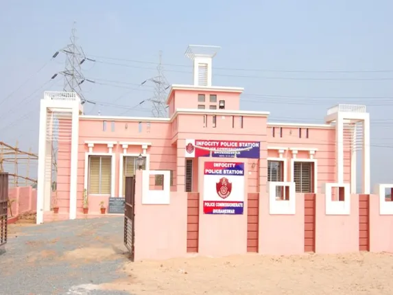 ପୁଲିସକୁ ଭେଟି ସମସ୍ୟା ଜଣାଇଲେ ବରିଷ୍ଠ ନାଗରିକ