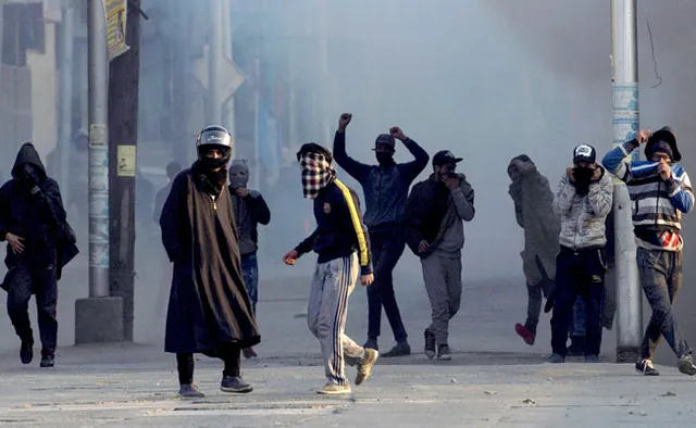 ସେନା ଏଫ୍‌ଆଇଆର୍‌ ବନାମ ପୁଲିସ ଏଫ୍‌ଆଇଆର୍‌