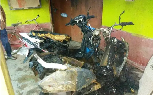 ରାଜକନିକା: ୩ଟି ବାଇକ୍‌କୁ ଜାଳି ଦେଲେ ଦୁର୍ବୃତ୍ତ