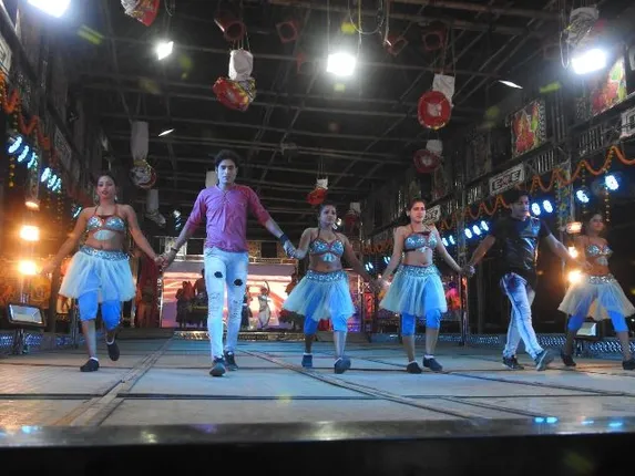 ଯାତ୍ରା ମଇଦାନରେ ୬ ଲଢ଼େଇ : ସବୁ ପେଣ୍ଡାଲ୍‌ରେ ରିପିଟ୍‌