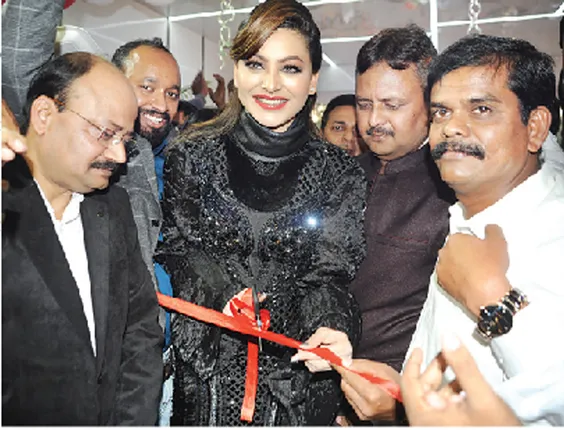 ‘ଲାବଣ୍ୟ ଜୁଏଲାରି’ ଉଦ୍‌ଘାଟିତ