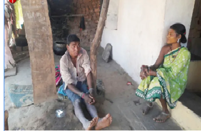 ଶିକୁଳିରେ ବନ୍ଧା ଜୀବନ:ପରିବାର ଉପରେ ଦୁଃଖର ପାହାଡ଼