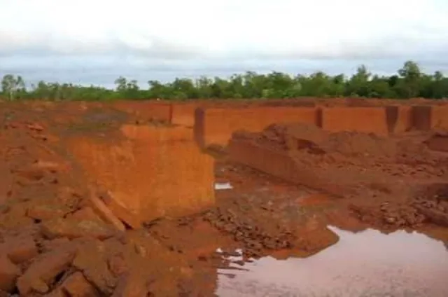 ଢେଙ୍କାନାଳ: ଚୋରା ମାଙ୍କଡ଼ା ପଥର ବୋଝେଇ ଟ୍ରାକ୍ଟର୍‌ ଚାପାରେ ଶ୍ରମିକ ମୃତ