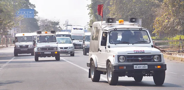 ସଚିବାଳୟ ଆସିଲେ ମୁଖ୍ୟମନ୍ତ୍ରୀ, ଚାରି ମନ୍ତ୍ରୀ