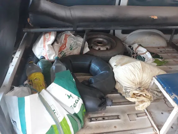 ଢିଲା ଶାସନ: ୧୦୨ ଆମ୍ବୁଲାନ୍ସରୁ ୬୦ ଲିଟର ଦେଶୀ ମଦ ଜବତ, ୨ ଗିରଫ