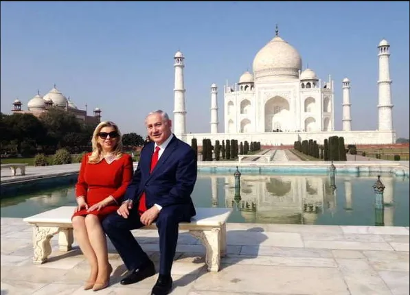 ପତ୍ନୀଙ୍କ ସହ ପ୍ରେମର ପ୍ରତୀକ ‘ତାଜମହଲ’ ବୁଲିଲେ ଇସ୍ରାଏଲ୍‌ ପ୍ରଧାନମନ୍ତ୍ରୀ 