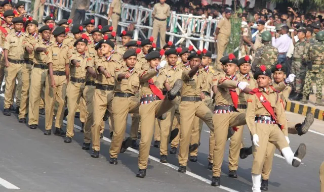 ସାଧାରଣତନ୍ତ୍ର ଦିବସ ପରେଡ୍‌ ପାଇଁ ଗାନ୍ଧୀ ମାର୍ଗରେ ରିହରସାଲ୍‌ ଆରମ୍ଭ