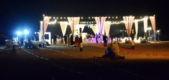 ଭାଙ୍ଗିଲେ ସିଆରଜେଡ୍‌ ଆଇନ : ବେଳାଭୂମିରେ ଭୋଜି, ବାଜିଲା ଡିଜେ