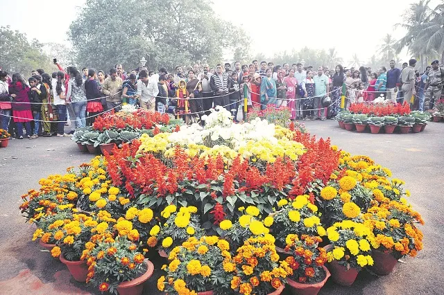 ରାଜଭବନ ଉଦ୍ୟାନ ବୁଲିଲେ ୨୦ ହଜାର ଲୋକ