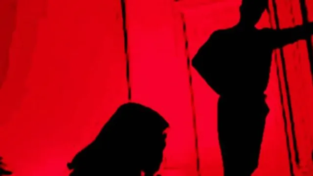 ବସ୍‌ ଭିତରେ ଦିବ୍ୟାଙ୍ଗକୁ ଦୁଷ୍କର୍ମ କରି ଚାଳକ ଫେରାର