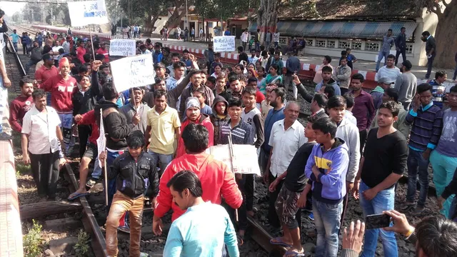 ଭାଇଜାଗ୍‌ କଲେଜ୍‌ରେ ଛାତ୍ର ର‍୍ୟାଗିଂ ମାମଲା: ଗଡ଼ପୋଷରେ ରେଳରୋକ 