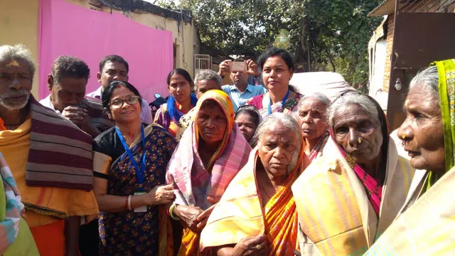 ଉଇସ୍‌ ପକ୍ଷରୁ ଶାଢ଼ି ଓ କମ୍ବଳ ବଣ୍ଟନ