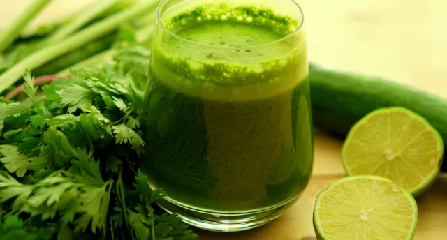 ମୋଟାପଣ କମାଇବାର ଅବ୍ୟର୍ଥ ଉପାୟ, ପିଇବାକୁ ହେବ ଦିନକୁ ମାତ୍ର ଗୋଟାଏ ଗ୍ଲାସ୍‌ ଜୁସ୍‌