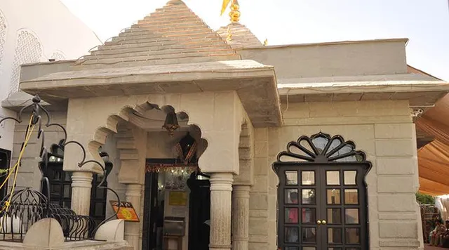 ମସ୍‌କାଟ୍‌ସ୍ଥିତ ପୁରାତନ ଶିବ ମନ୍ଦିର ଦର୍ଶନ କରିବେ ମୋଦି