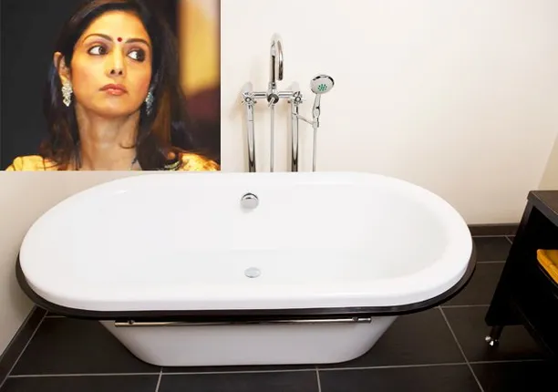 ଏହି ତିନିଟି କାରଣରୁ ବାଥ୍‌ଟବ୍‌ରେ ମୃତ୍ୟୁ ହୋଇଥାଏ