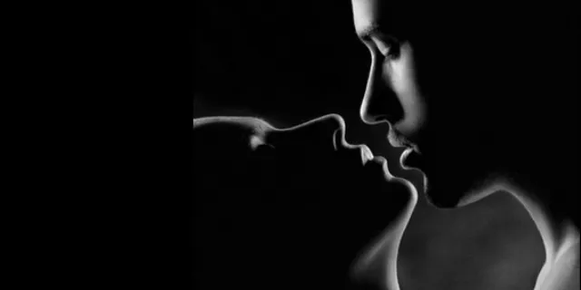 କାହିଁକି ଲୋକେ ପ୍ରେମରେ ପଡ଼ନ୍ତି? ଏହି ୧୦ ଟି କାରଣ ହେତୁ ସୃଷ୍ଟି ହୁଏ ଆକର୍ଷଣ